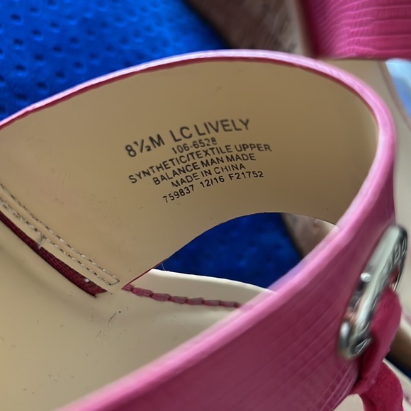 Liz Claiborne shoes - Picture 4 of 4